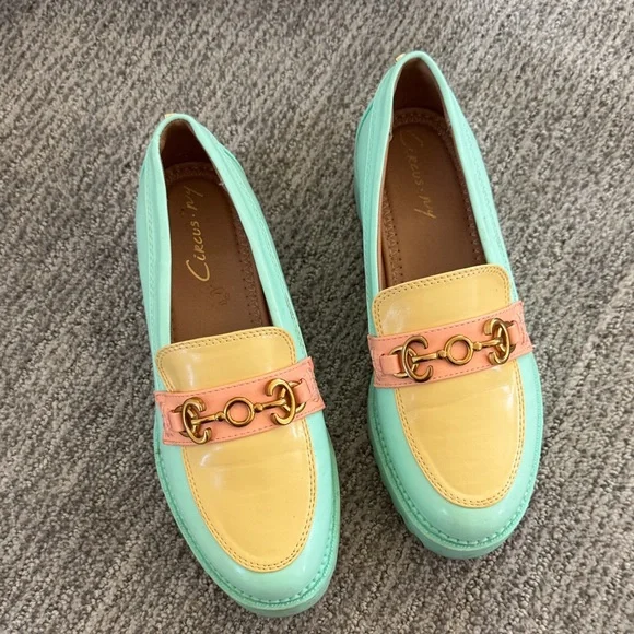 Circus by sam Edelman Pastel Mint and Yellow Leather Platform Loafers - Picture 2 of 7